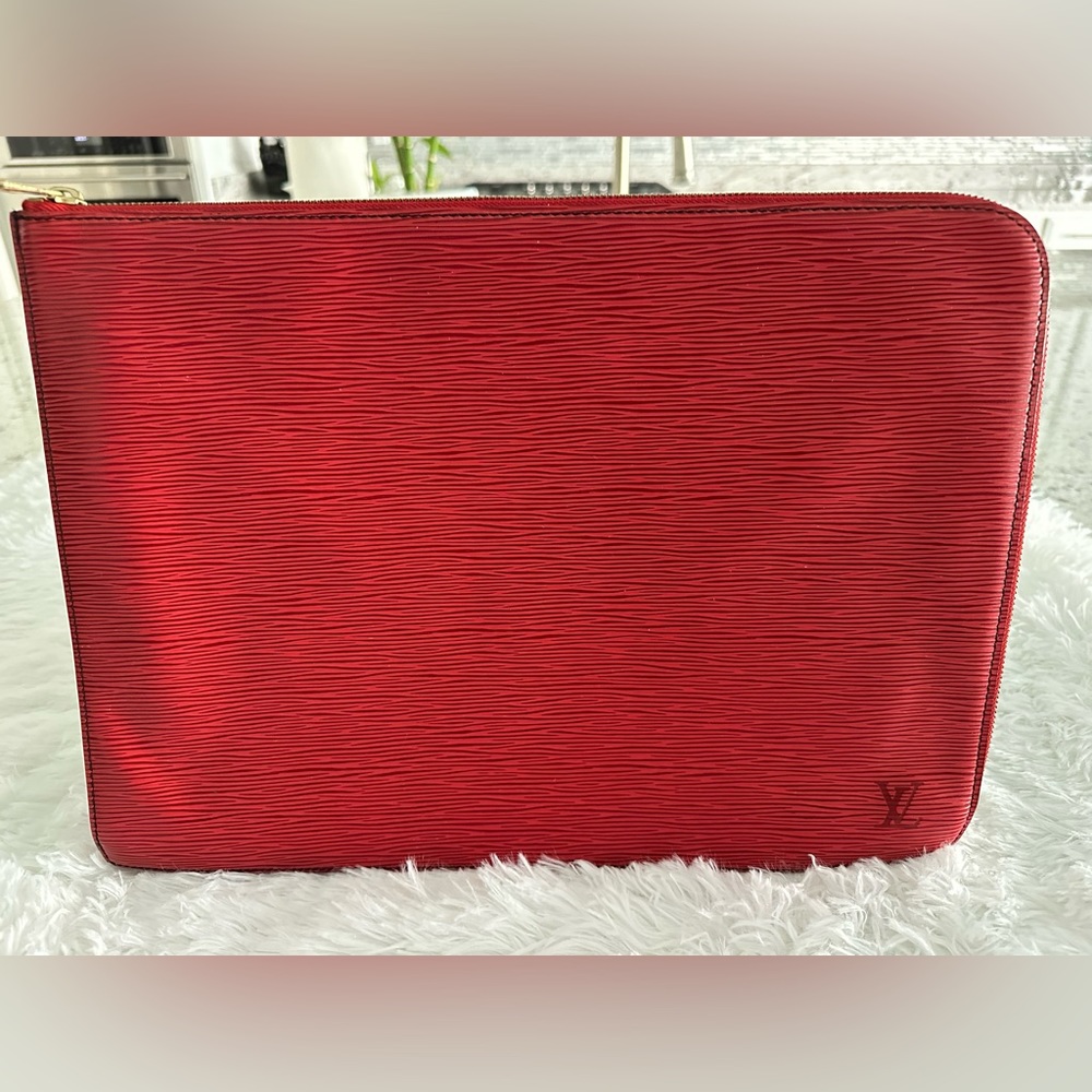Authentic‎ Louis Vuitton Epi Leather Red Jules GM Pochette Bag Clutch Pouch
